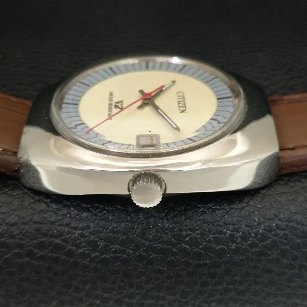 Vintage 1972 Citizen Manual Wound Mens Silver Watch W/Date & Beige accents